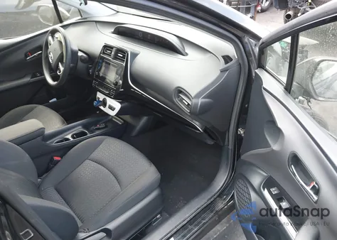 2017 Toyota Prius Two z USA, uszkodzony, nr VIN JTDKBRFUXH3026469